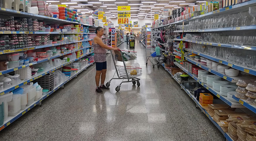 Vendas no varejo avançam 1,2% em maio, impulsionadas por hiper e supermercados
